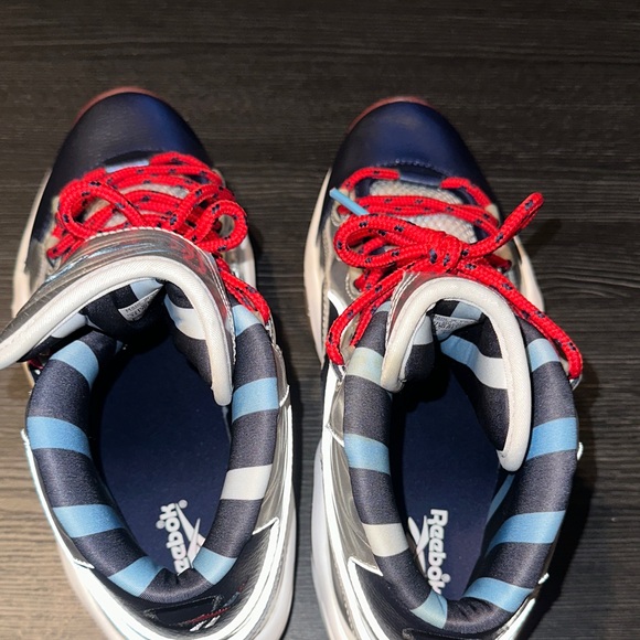 Men Reebok Iverson Stylish Sneakers with Red and Blue Accents - Picture 5 of 6